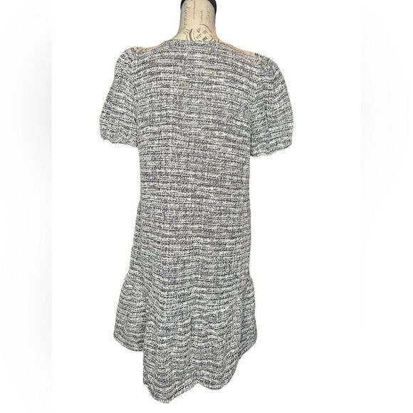 LOVE ADY Textured mini dress with short puffed sleeves and ruffled hem EUC sz M - Picture 15 of 15